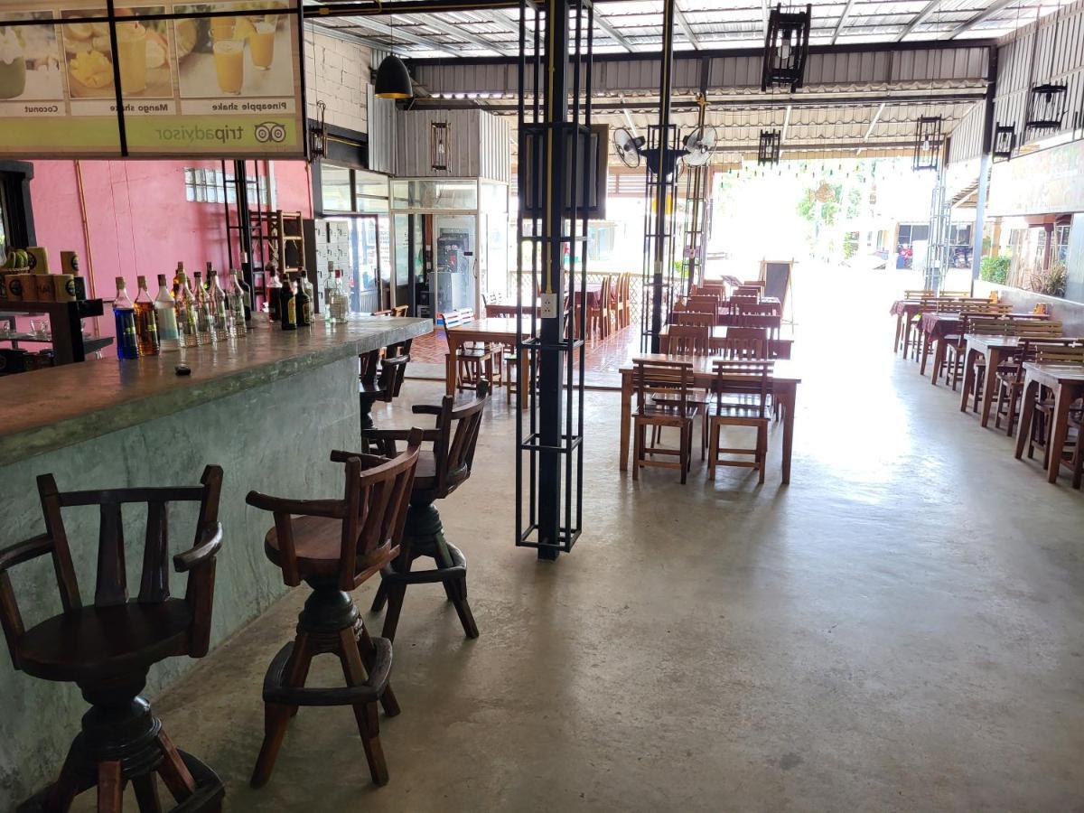 Pinky Hotel By Kanchana (Adults Only) Koh Lanta Exterior foto